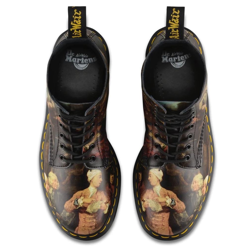 Dr. Martens WILLIAM HOGARTH PASCAL 1460 Boots - Picture 2 of 16